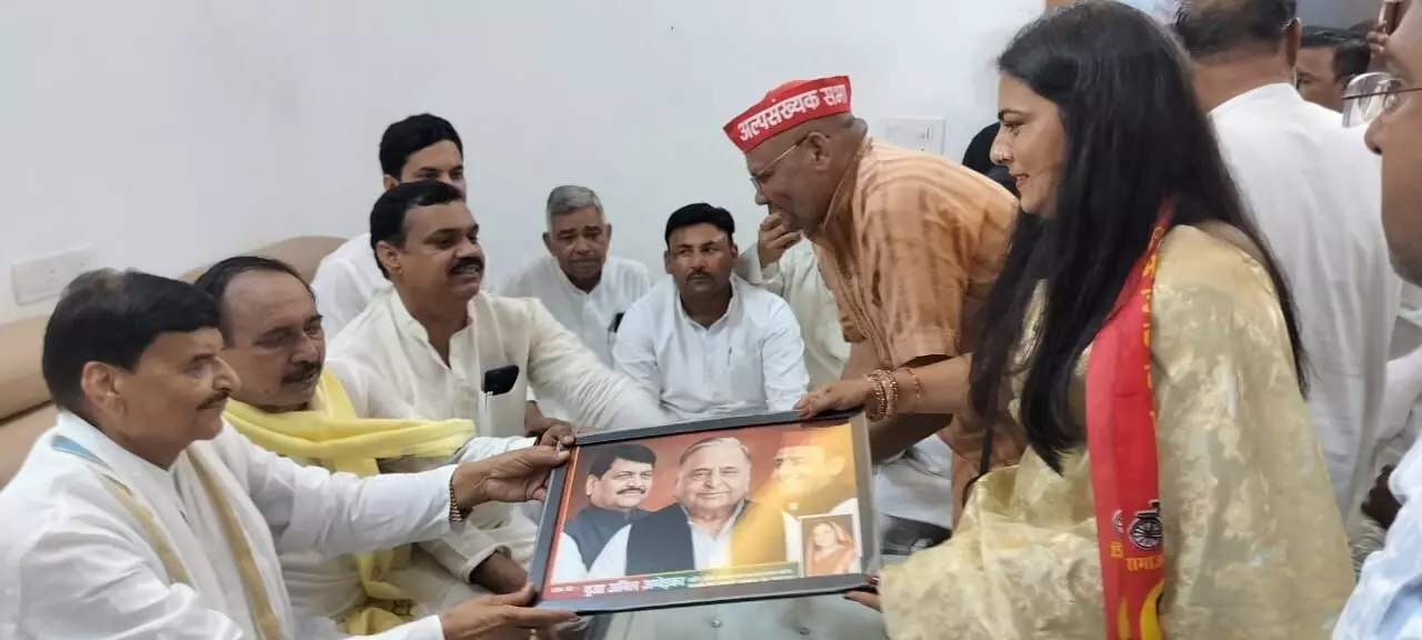 भाजपा हार की बौखलाहट में वोट की चोरी पर उतरी- शिवपाल सिंह यादव भाजपा हार की बौखलाहट में वोट की चोरी पर उतरी- शिवपाल सिंह यादव