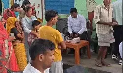 मेले में चाट पकौड़ी खाकर संकट में पडी 60 से ज्यादा बच्चों की जान मेले में चाट पकौड़ी खाकर संकट में पडी 60 से ज्यादा बच्चों की जान