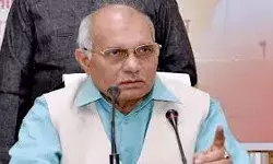 गौशालाओं का ढंग से रख रखाव नहीं करने पर मंत्री ने अफसर को किया सस्पेंड गौशालाओं का ढंग से रख रखाव नहीं करने पर मंत्री ने अफसर को किया सस्पेंड