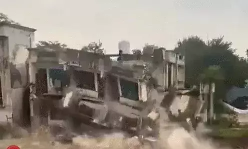 बची जान- CRPF जवानों व नागरिकों को लेकर हेलीकॉप्टर के उड़ते ही....