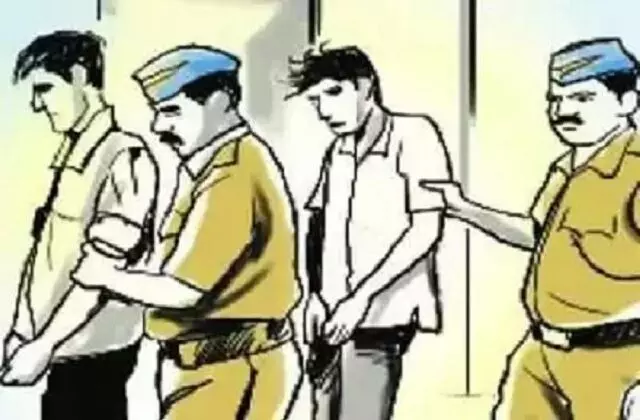 नाबालिग लड़की की मौत का वीडियो वायरल- पुलिस ने लिए चार हिरासत में नाबालिग लड़की की मौत का वीडियो वायरल- पुलिस ने लिए चार हिरासत में