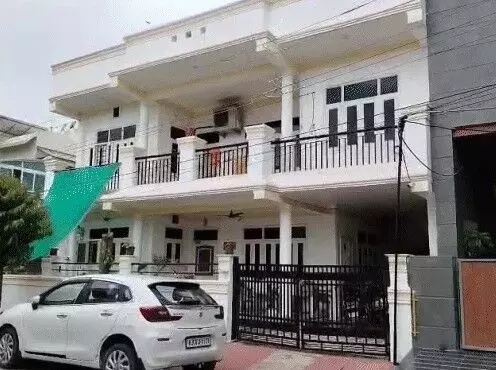 10 करोड़ की टैक्स चोरी- पूर्व भाजपा जिलाध्यक्ष के बेटे के घर छापेमारी 10 करोड़ की टैक्स चोरी- पूर्व भाजपा जिलाध्यक्ष के बेटे के घर छापेमारी