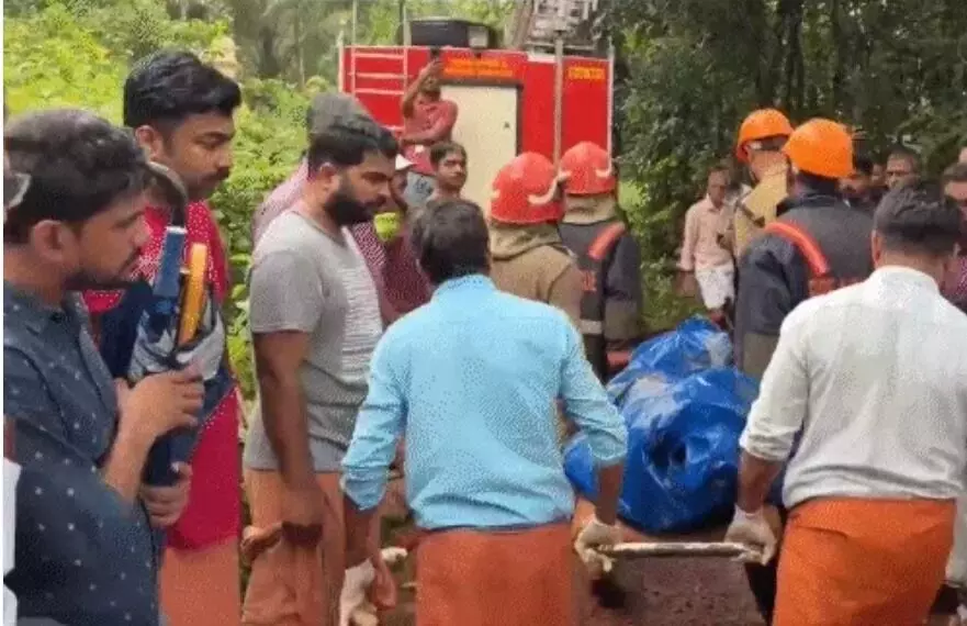 घर के भीतर भयंकर ब्लास्ट- एक व्यक्ति के उड़े चीथड़े- इलाके में हड़कंप घर के भीतर भयंकर ब्लास्ट- एक व्यक्ति के उड़े चीथड़े- इलाके में हड़कंप