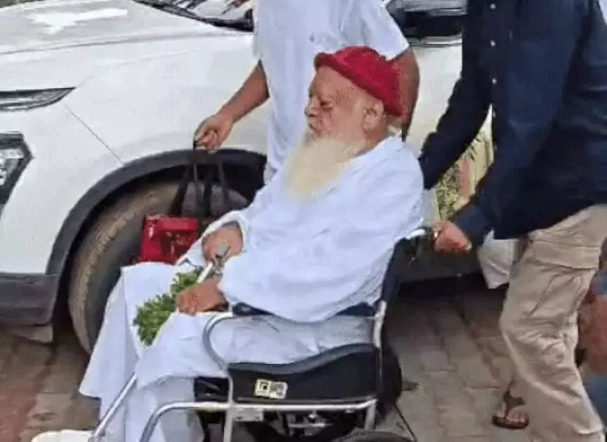 रेप के केस में सजा काट रहे आसाराम को आखिर जाना ही पड़ा जेल रेप के केस में सजा काट रहे आसाराम को आखिर जाना ही पड़ा जेल