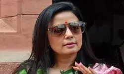 तृणमूल कांग्रेस सांसद महुआ मोइत्रा के खिलाफ पुलिस में शिकायत दर्ज तृणमूल कांग्रेस सांसद महुआ मोइत्रा के खिलाफ पुलिस में शिकायत दर्ज