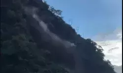 आर्मी कैंट के पास लैंड स्लाइड- अफसरों के क्वार्टर कराए खाली आर्मी कैंट के पास लैंड स्लाइड- अफसरों के क्वार्टर कराए खाली