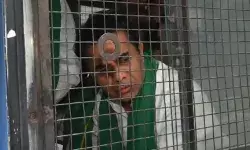 खाद के लिए प्रदर्शन पड़ा भारी- सचिवालय के बाहर केटीआर को किया गिरफ्तार खाद के लिए प्रदर्शन पड़ा भारी- सचिवालय के बाहर केटीआर को किया गिरफ्तार