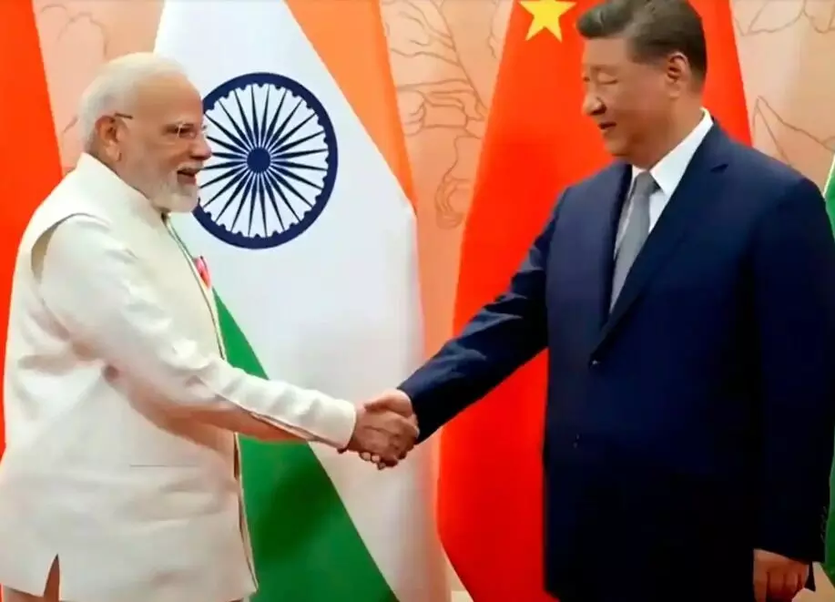 शी जिनपिंग ने भारत को बताया हाथी- बोले ड्रैगन व हाथी का साथ आना जरूरी शी जिनपिंग ने भारत को बताया हाथी- बोले ड्रैगन व हाथी का साथ आना जरूरी