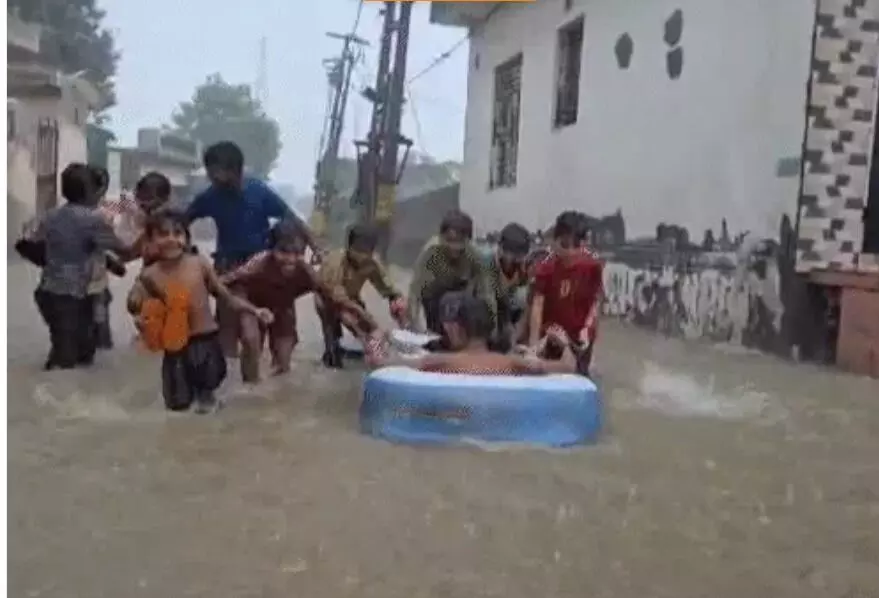 निर्दयी बारिश ने रद्द करा दिया मुख्यमंत्री का यूएई का दौरा निर्दयी बारिश ने रद्द करा दिया मुख्यमंत्री का यूएई का दौरा