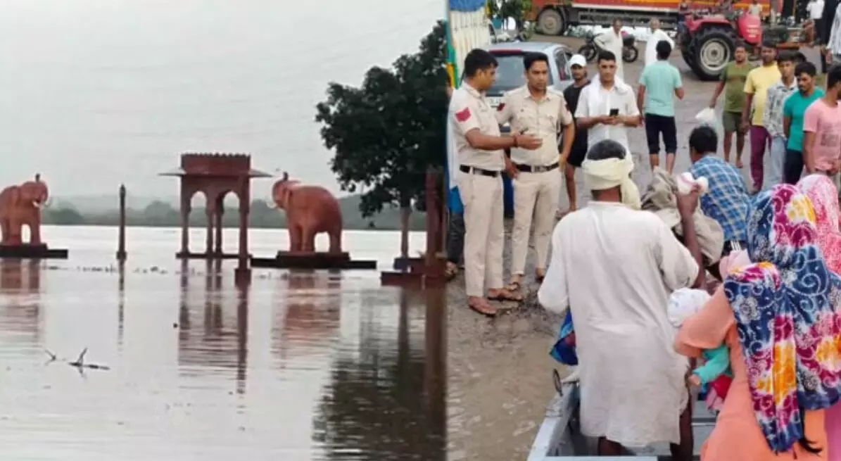आज का दिन दिल्ली के लिए भारी- डूबे घाट-निचले इलाकों में भरा पानी-यमुना आज का दिन दिल्ली के लिए भारी- डूबे घाट-निचले इलाकों में भरा पानी-यमुना