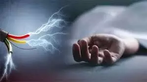 छात्रा की करंट लगने से हुई मौत- परिजनों में कोहराम छात्रा की करंट लगने से हुई मौत- परिजनों में कोहराम