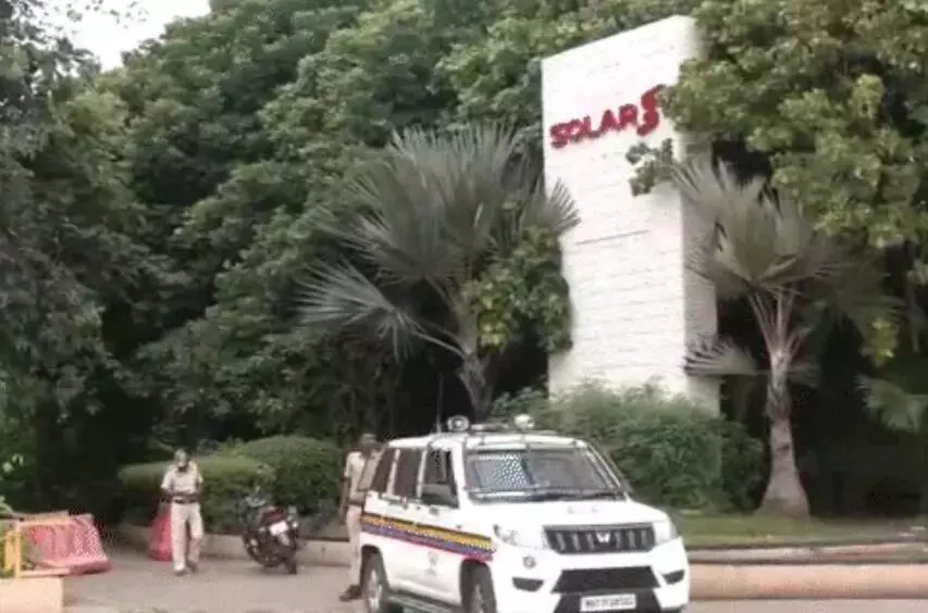 सोलर फैक्ट्री में ब्लॉस्ट-एक के उड़े चीथड़े-घायलों में 2 की हालत गंभीर सोलर फैक्ट्री में ब्लॉस्ट-एक के उड़े चीथड़े-घायलों में 2 की हालत गंभीर