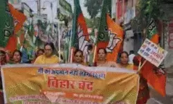 NDA का बिहार बंद- पटना में आगजनी- रोकी जज की गाड़ी- हाईवे जाम NDA का बिहार बंद- पटना में आगजनी- रोकी जज की गाड़ी- हाईवे जाम