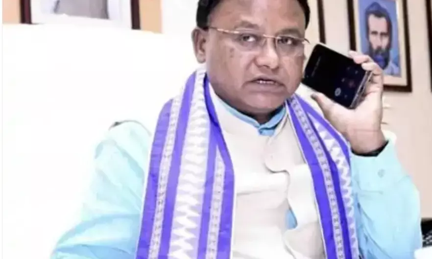 सीएम के प्लेन की भुवनेश्वर में नहीं हो पाई लैंडिंग- कोलकाता डाइवर्ट