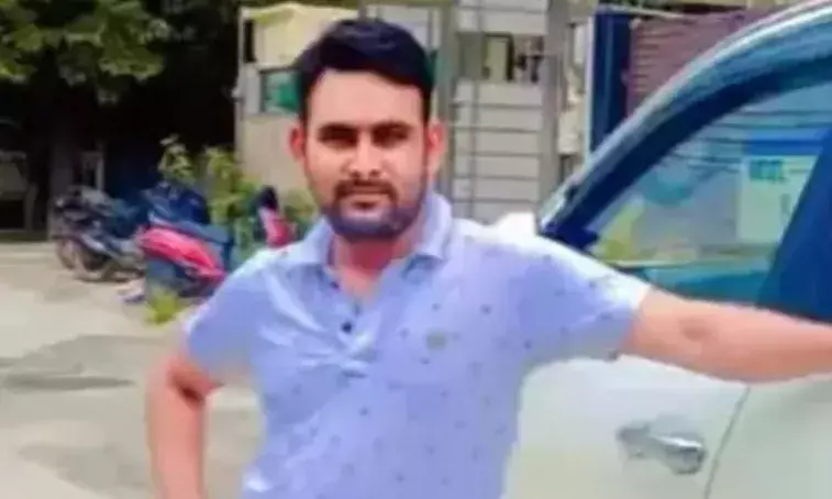 तेज रफ्तार कार की टक्कर से ऑटो के उड़े परखच्चे- ड्राइवर की मौके पर मौत
