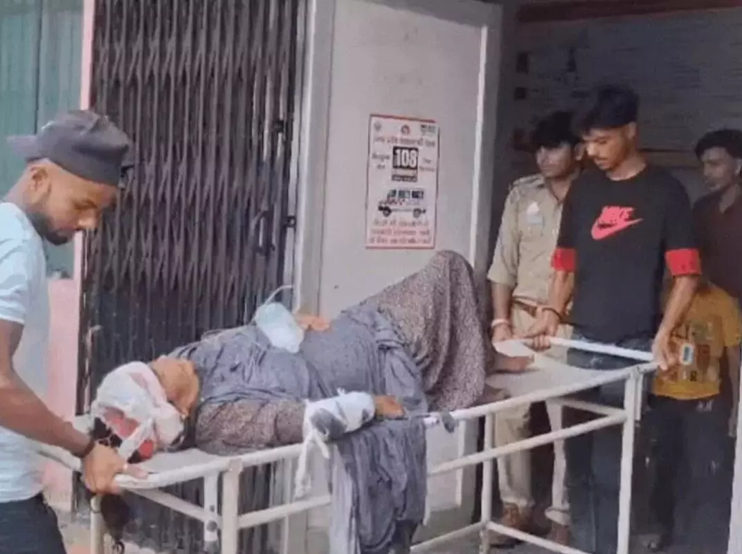 दरोगा की कार ने बाइक सवार दंपति को मारी टक्कर- पति की मौत- पत्नी की.. दरोगा की कार ने बाइक सवार दंपति को मारी टक्कर- पति की मौत- पत्नी की..