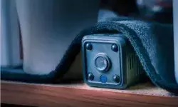 महिला का अश्लील वीडियो बना रहा एयरलाइन पायलट किया गया गिरफ्तार