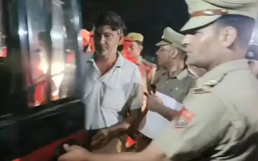 पुलिस ने गैंगस्टर नईम को खदेड़कर किया जिले से बाहर- ढोल ढपाडो.. पुलिस ने गैंगस्टर नईम को खदेड़कर किया जिले से बाहर- ढोल ढपाडो..