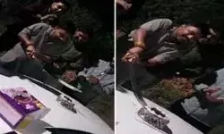 BJP नेता अग्रवाल का तलवार से केक काटते वीडियो वायरल, कांग्रेस ने की... BJP नेता अग्रवाल का तलवार से केक काटते वीडियो वायरल, कांग्रेस ने की...