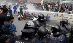 खून खराबे, प्रदर्शन व मौतों के बाद झुकी सरकार-हटाया सोशल मीडिया से बैन खून खराबे, प्रदर्शन व मौतों के बाद झुकी सरकार-हटाया सोशल मीडिया से बैन