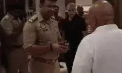 होटल में घुसी पुलिस ने अजय राय को किया हाउस अरेस्ट- सपा नेताओं की भी.. होटल में घुसी पुलिस ने अजय राय को किया हाउस अरेस्ट- सपा नेताओं की भी..