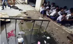 स्कूली छात्रा पर हमला- साथ पढ रही स्टूडेंट्स ने किया चेहरे पर ब्लेड..