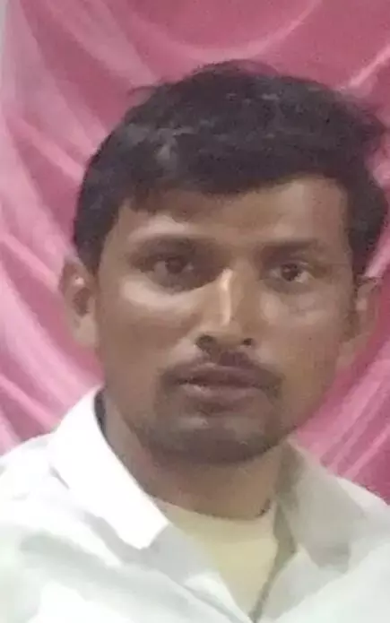 आसमान से गिरी बिजली ले गई युवा किसान की जान- बुरी तरह झुलसे युवक.. आसमान से गिरी बिजली ले गई युवा किसान की जान- बुरी तरह झुलसे युवक..