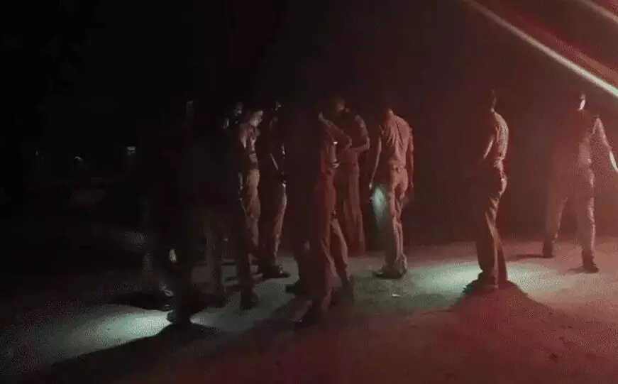 डबल मर्डर- कोयला कारोबारी भाइयों को घेरकर बरसाई गोलियां डबल मर्डर- कोयला कारोबारी भाइयों को घेरकर बरसाई गोलियां