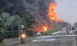 ऑर्गेनिक फैक्ट्री में लगी आग- मचा चारों तरफ हड़कंप- धुएं के.. ऑर्गेनिक फैक्ट्री में लगी आग- मचा चारों तरफ हड़कंप- धुएं के..