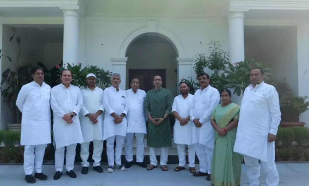 पंचायत चुनाव- RLD का अकेले मैदान में उतरने का ऐलान- BJP में खलबली पंचायत चुनाव- RLD का अकेले मैदान में उतरने का ऐलान- BJP में खलबली