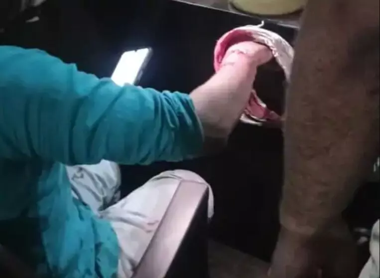 दवा के पैसे मांगने पर केमिस्ट भाइयों पर हमला- आरोपी बाइक छोड़ फरार दवा के पैसे मांगने पर केमिस्ट भाइयों पर हमला- आरोपी बाइक छोड़ फरार