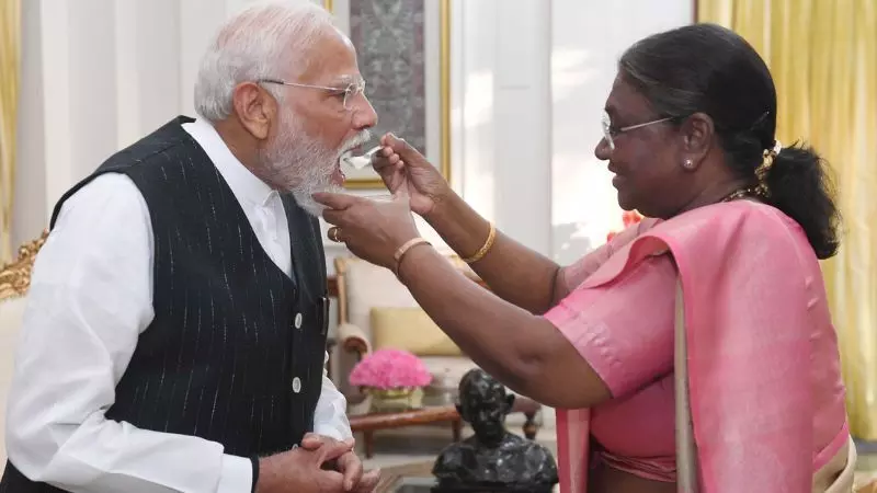 मुर्मु, राजनाथ और शाह ने PM मोदी को दी जन्मदिन की शुभकामनाएं मुर्मु, राजनाथ और शाह ने PM मोदी को दी जन्मदिन की शुभकामनाएं