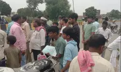 टायर फटने से कार की चपेट में आई बाइक डिवाइडर से टकराई- युवक.... टायर फटने से कार की चपेट में आई बाइक डिवाइडर से टकराई- युवक....