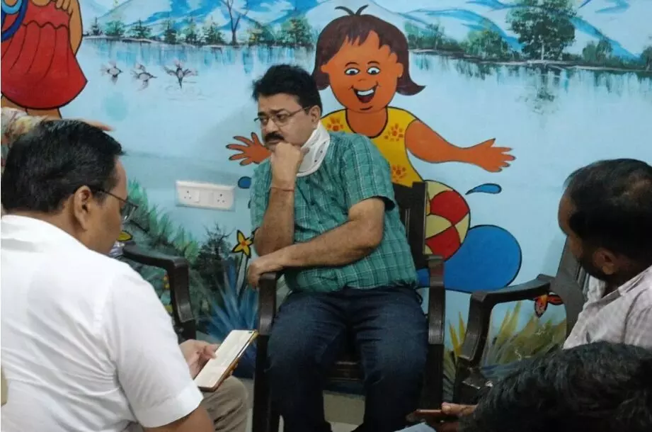 यूनिवर्सिटी में भ्रष्टाचार पर एक्शन- रिश्वत लेते सहायक रंगे हाथ पकड़ा