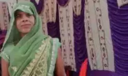 घर के बाहर सो रही महिला का हमला कर मर्डर- खून से लथपथ मिली लाश घर के बाहर सो रही महिला का हमला कर मर्डर- खून से लथपथ मिली लाश