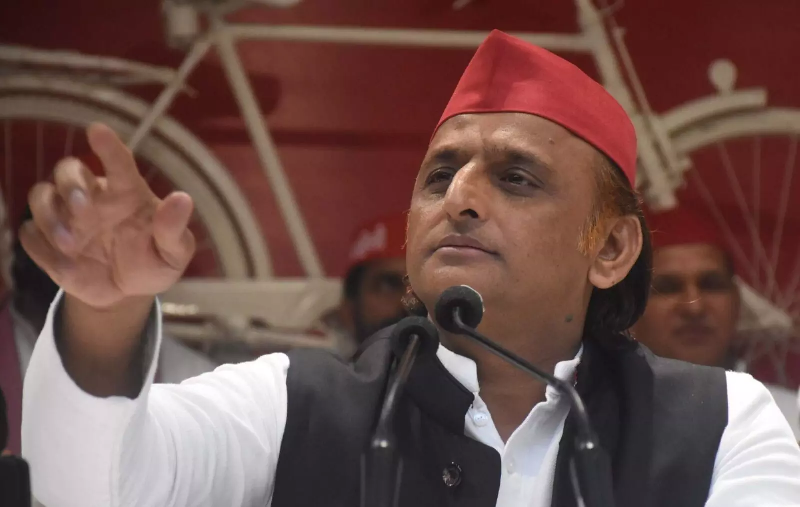 अखिलेश यादव का दावा- चुनाव निष्पक्ष हों तो नहीं जीत सकती भाजपा अखिलेश यादव का दावा- चुनाव निष्पक्ष हों तो नहीं जीत सकती भाजपा