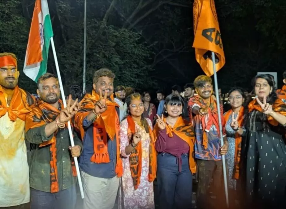 सेंट्रल यूनिवर्सिटी चुनाव में भी NSUI को झटका- ABVP ने दर्ज की जीत सेंट्रल यूनिवर्सिटी चुनाव में भी NSUI को झटका- ABVP ने दर्ज की जीत