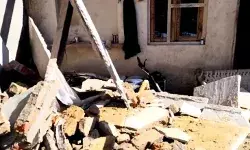 छत गिरने से 7 लोगों की हुई मौत- कई अन्य हुए घायल- मची अफरा तफरी छत गिरने से 7 लोगों की हुई मौत- कई अन्य हुए घायल- मची अफरा तफरी