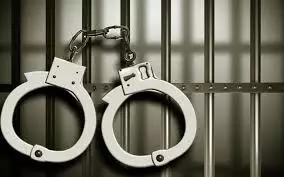 पेट्रोल पम्प पर लूट के छह आरोपियों को पुलिस ने किया गिरफ्तार