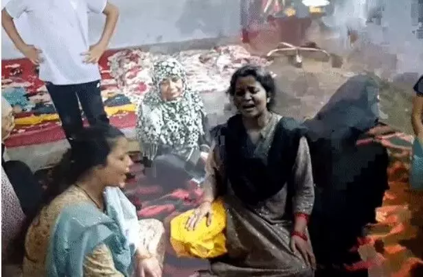 बातचीत को बुलाया- आजा बहन से तेरी शादी कराऊंगा और फिर उतार दिया..