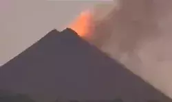 8 दिन में दूसरी बार फटा भारत का अकेला ज्वालामुखी- समुद्र के रास्ते.. 8 दिन में दूसरी बार फटा भारत का अकेला ज्वालामुखी- समुद्र के रास्ते..