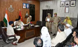 जनसुनवाई में SSP ने सुनी फरियाद- अफसरों को दी यह हिदायत जनसुनवाई में SSP ने सुनी फरियाद- अफसरों को दी यह हिदायत