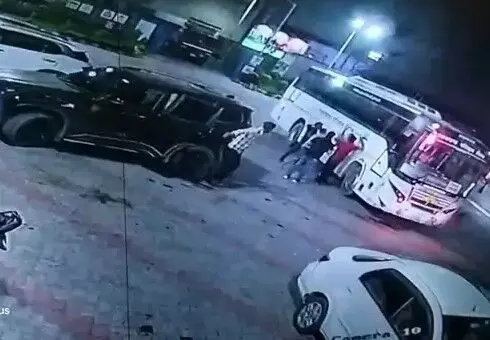 होटल पर रुकी रोडवेज बस के ड्राइवर पर हमला- मौके पर अफरा तफरी