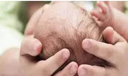 चाय की दुकान पर मिली नवजात बच्ची, पुलिस जांच में जुटी चाय की दुकान पर मिली नवजात बच्ची, पुलिस जांच में जुटी