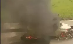 चलती कार में लगी आग- गाड़ी रोक कर कूदा ड्राइवर तो... चलती कार में लगी आग- गाड़ी रोक कर कूदा ड्राइवर तो...