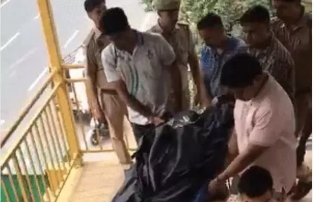 3 महीने पहले सस्पेंड कांस्टेबल की ओवरब्रिज पर मिली लाश- नजदीक में ही..
