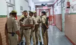 एक लाख रूपये के इनामी गौ तस्कर और पुलिस का आमना-सामना-नतीजा लाइफ दि एंड
