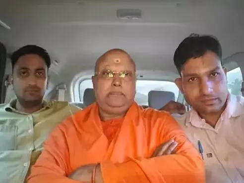 स्टूडेंट के यौन शोषण का आरोपी चैतन्यानंद लगा हाथ- लास्ट लोकेशन ने....