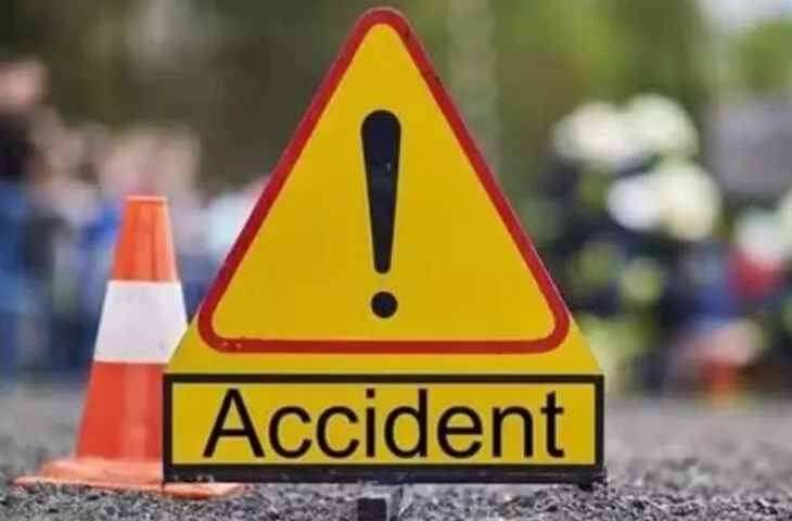 क्रेटा एवं स्विफ्ट में आमने सामने की टक्कर- खिड़की काटकर निकाले शव