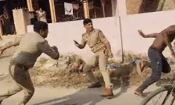 शिकायत पर पहुंची पुलिस पर हमला- फोड़ा दरोगा का सिर- फाडी वर्दी शिकायत पर पहुंची पुलिस पर हमला- फोड़ा दरोगा का सिर- फाडी वर्दी